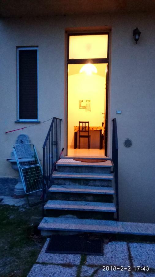 Scarpone Apartamento Pavia Exterior foto